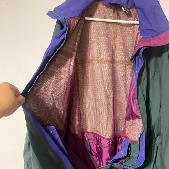 Patagonia Women’s Vintage Green Rain Parka Coat Jacket Size Large - Picture 10 of 11